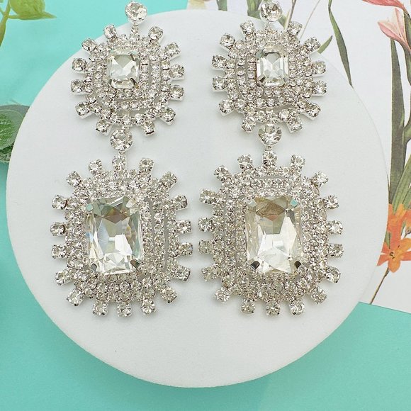 Silver Tone Deco Glam Bridal Chandelier Earrings - Picture 1 of 6